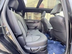 Toyota Crown Venza 2.5L HEV AWD Premium - фото 6