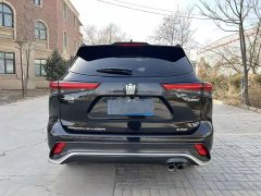 Toyota Crown Venza 2.5L HEV AWD Premium - фото 7