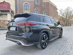 Toyota Crown Venza 2.5L HEV AWD Premium - фото 9