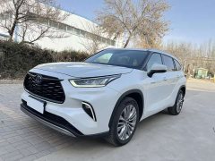 Toyota Highlander Hybrid 2.5L AWD Premium 7-Seater - фото 1