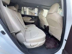 Toyota Highlander Hybrid 2.5L AWD Premium 7-Seater - фото 6