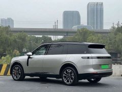 Lynk & Co 900 2.0T Ultra 6-Seater - фото 6