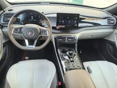 BYD Qin PLUS Glory Edition DM-i 55KM Leading - фото 9