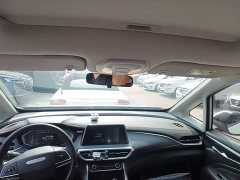SAIC Maxus EUNIQ 5 1.3T Plug-in Hybrid Elite - ფოტო 17
