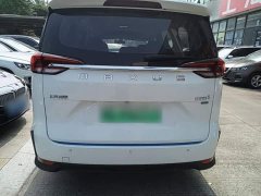 SAIC Maxus EUNIQ 5 1.3T Plug-in Hybrid Elite - ფოტო 5
