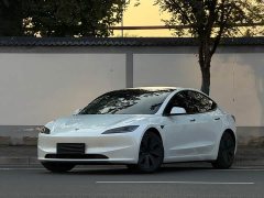 Tesla Model 3 Long Range All-Wheel Drive - фото 1