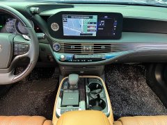 Lexus LS 500h Luxury - ფოტო 7