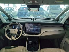 Volvo EM90 Ultra Six-Seater - ფოტო 5