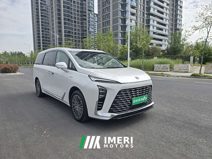 Buick GL8 New Energy Luzun Smart Comfort Edition 7-Seater - car from China