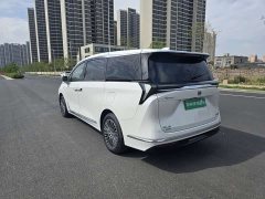 Buick GL8 New Energy Luzun Smart Comfort Edition 7-Seater - photo 9