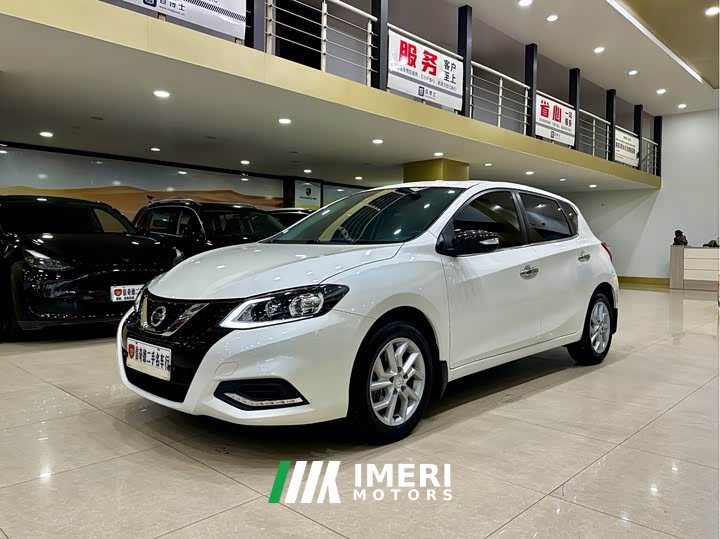 Nissan Qida Tiida 1.6L CVT Smart Edition - автомобиль из Китая