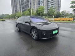 Li Auto i6 Four-Wheel Drive Standard Edition - ფოტო 3