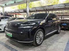 Nio Lerado L90 Pro Six-Seater - ფოტო 1