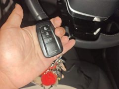 Toyota Highlander Hybrid 2.5L AWD Premium 7-Seater - photo 9