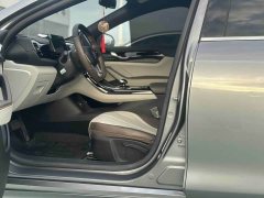 BYD Qin PLUS Glory Edition DM-i 55KM Leading - фото 5