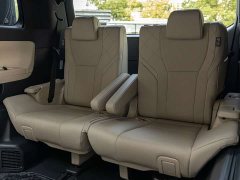 Toyota Alphard Hybrid 2.5L Premium Gold Edition - photo 13