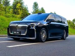Voyah Avatr Dream Car PHEV AWD Flagship Qiankun Edition - фото 1
