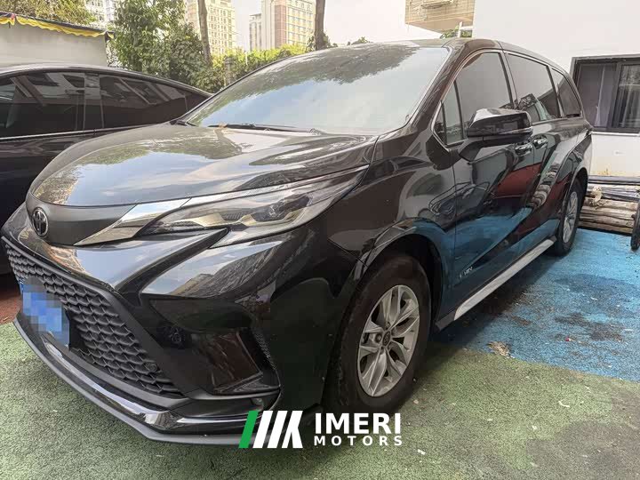 Toyota Gravia 2.5L Hybrid Comfort Edition - автомобиль из Китая