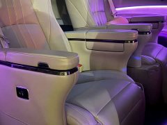 Toyota Gravia 2.5L Hybrid Comfort Edition - фото 12