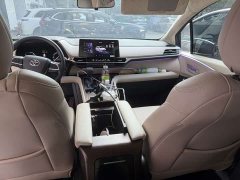 Toyota Gravia 2.5L Hybrid Comfort Edition - фото 8
