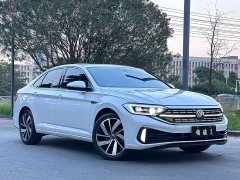 Volkswagen Sagitar 300TSI DSG Excellence Edition - ფოტო 1