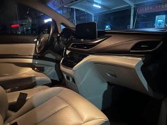 Buick GL8 Land Business Class Smart Edition - ფოტო 3