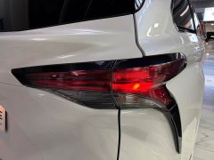 Toyota Grevias 2.5L Hybrid Premium Plus Edition - ფოტო 12
