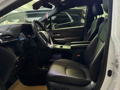 Toyota Grevias 2.5L Hybrid Premium Plus Edition - ფოტო 13