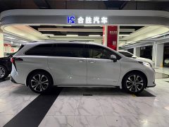 Toyota Grevias 2.5L Hybrid Premium Plus Edition - ფოტო 6