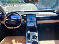 Geely Boyue L 1.5TD DCT Luxury - ფოტო 11