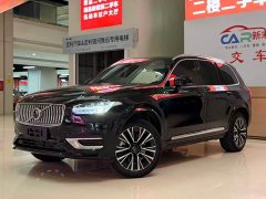 Volvo XC90 Plug-in Hybrid T8 Inscription Luxury 7-Seater - photo 1