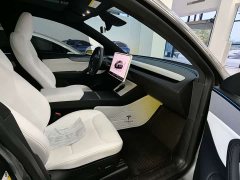 Tesla Model Y Rear-Wheel Drive - photo 5