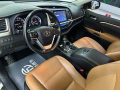 Toyota Highlander 2.0T AWDAnniversary Edition 7 - ფოტო 15