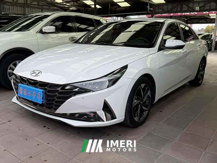 Hyundai Elantra 1.5L CVT Luxury