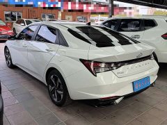 Hyundai Elantra 1.5L CVT Luxury - ფოტო 4