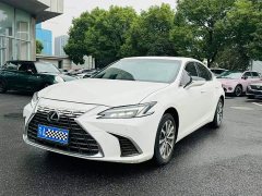 Lexus ES 200 Premium Edition - photo 1
