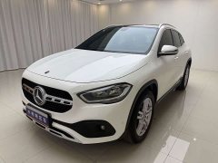 Mercedes-Benz GLA 180 - ფოტო 1