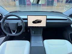 Tesla Model 3 Rear-Wheel Drive - photo 8