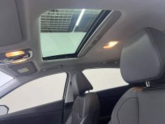 Hyundai Elantra 1.5L CVT Luxury - photo 11