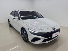 Hyundai Elantra 1.5L CVT Luxury - photo 3