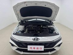 Hyundai Elantra 1.5L CVT Luxury - photo 7