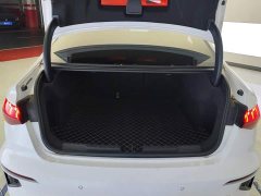 Audi A3 A3L Limousine 35 TFSI Fashion Sport - ფოტო 4