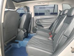 Volkswagen Tiguan L Outstanding Edition 300TSI Automatic FWD Dragon Ascendant Version - photo 6