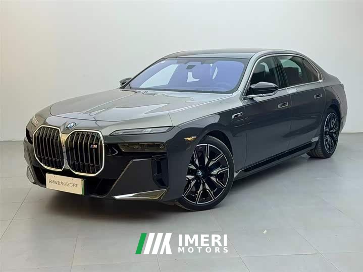 BMW i7 M70L - ავტომობილი ჩინეთიდან