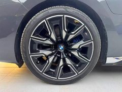 BMW i7 M70L - ფოტო 18