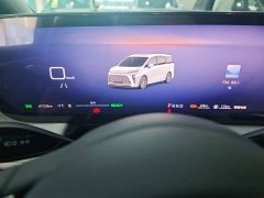 Buick GL8 New Energy Luzun Smart Comfort Edition 7-Seater - ფოტო 11