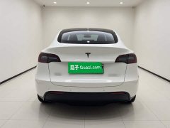 Tesla Model Y Rear-Wheel Drive - photo 3