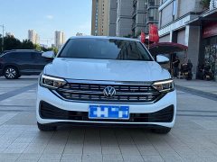 Volkswagen Jetta Facelift 300TSI DSG Excellence Edition - photo 2