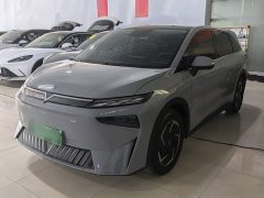 Nissan Venucia VX6 520 Air - ფოტო 1