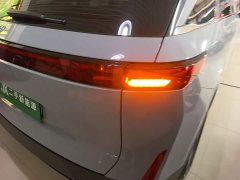 Nissan Venucia VX6 520 Air - ფოტო 7